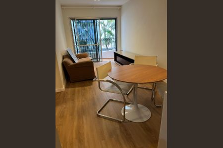 Sala de apartamento à venda com 1 quarto, 43m² em Jardins, São Paulo