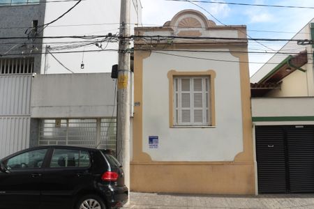 Casa à venda com 261m², 3 quartos e 4 vagasFachada