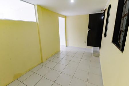 Sala de casa para alugar com 2 quartos, 75m² em Jardim Monte Alegre, Taboão da Serra