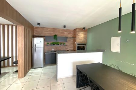Apartamento para alugar com 48m², 2 quartos e 1 vaga Apartamento para alugar com 48m², 2 quartos e 1 vagaÁrea comum - Churrasqueira