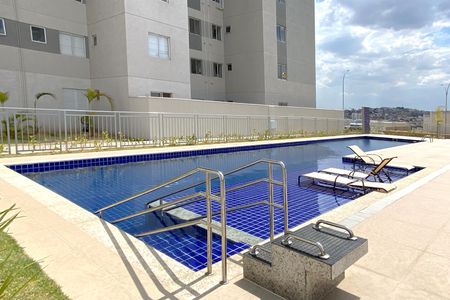 Apartamento para alugar com 48m², 2 quartos e 1 vaga Apartamento para alugar com 48m², 2 quartos e 1 vagaÁrea comum - Piscina