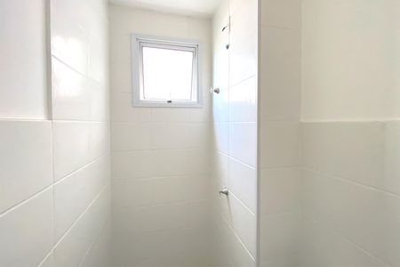 Apartamento para alugar com 48m², 2 quartos e 1 vaga Apartamento para alugar com 48m², 2 quartos e 1 vagaBanheiro Social