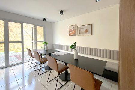 Apartamento para alugar com 48m², 2 quartos e 1 vaga Apartamento para alugar com 48m², 2 quartos e 1 vagaÁrea comum - Salão de festas