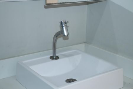 Casa de condomínio para alugar com 145m², 3 quartos e 3 vagasBanheiro da Suíte