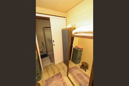 Casa à venda com 268m², 5 quartos e 4 vagas Casa à venda com 268m², 5 quartos e 4 vagasCloset da suíte 1