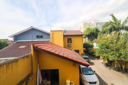 Casa à venda com 268m², 5 quartos e 4 vagas Casa à venda com 268m², 5 quartos e 4 vagasVista do Quarto 3