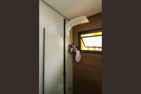 Casa à venda com 268m², 5 quartos e 4 vagas Casa à venda com 268m², 5 quartos e 4 vagasBanheiro 2