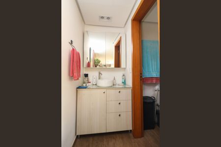 Casa à venda com 268m², 5 quartos e 4 vagas Casa à venda com 268m², 5 quartos e 4 vagasBanheiro 2