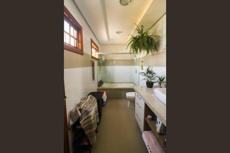 Casa à venda com 268m², 5 quartos e 4 vagas Casa à venda com 268m², 5 quartos e 4 vagasBanheiro da Suíte 2