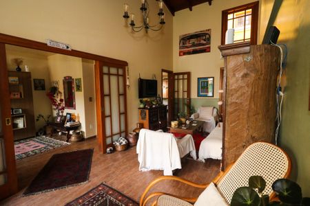 Sala de casa à venda com 5 quartos, 268m² em Tristeza, Porto Alegre