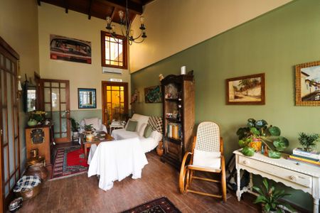 Sala de casa à venda com 5 quartos, 268m² em Tristeza, Porto Alegre