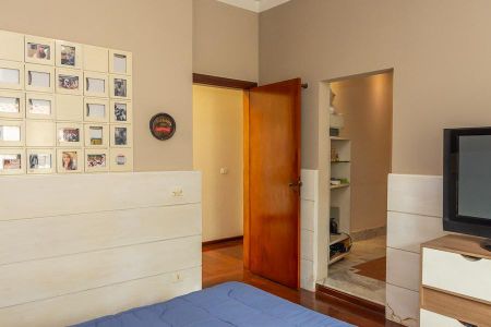 Casa para alugar com 700m², 5 quartos e 6 vagasSuíte 1