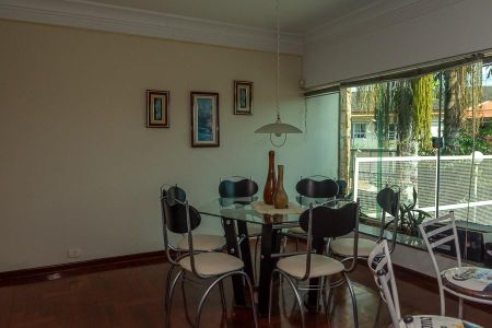 Casa para alugar com 700m², 5 quartos e 6 vagasCozinha