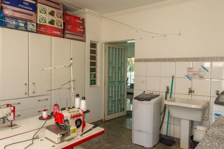 Casa para alugar com 700m², 5 quartos e 6 vagasÁrea de serviço