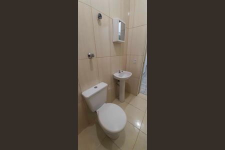 Casa para alugar com 69m², 1 quarto e sem vaga Casa para alugar com 69m², 1 quarto e sem vagaBanheiro de Serviço