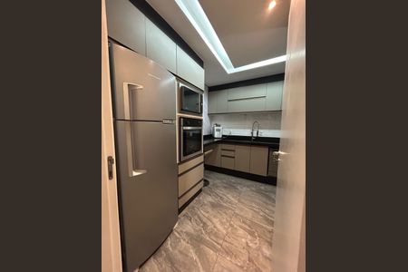 Apartamento à venda com 91m², 3 quartos e 2 vagas Apartamento à venda com 91m², 3 quartos e 2 vagasCozinha