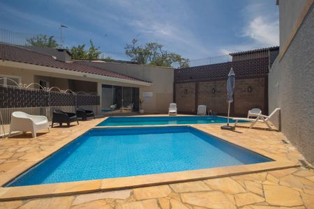 Casa de condomínio à venda com 180m², 3 quartos e 2 vagasÁrea comum - Piscina