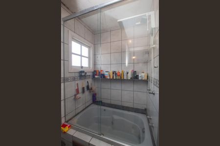 Casa de condomínio à venda com 180m², 3 quartos e 2 vagasBanheiro da Suíte