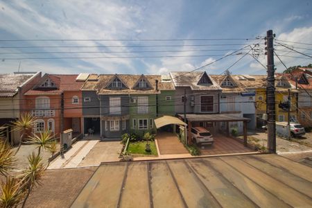 Casa de condomínio à venda com 180m², 3 quartos e 2 vagasVista