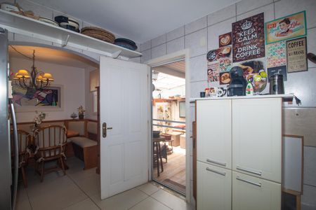 Casa de condomínio à venda com 180m², 3 quartos e 2 vagasCozinha