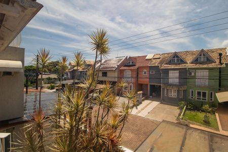 Casa de condomínio à venda com 180m², 3 quartos e 2 vagasVista