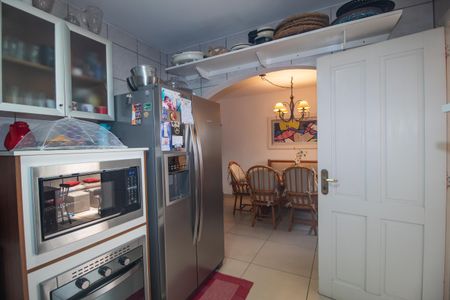 Casa de condomínio à venda com 180m², 3 quartos e 2 vagasCozinha