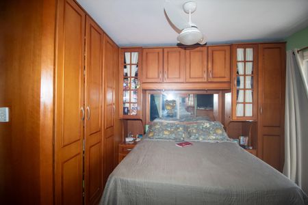 Casa de condomínio à venda com 180m², 3 quartos e 2 vagasSuite