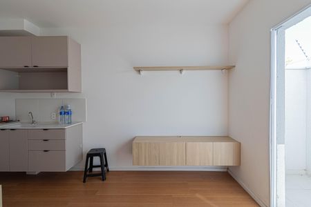 Studio de kitnet/studio para alugar com 1 quarto, 21m² em Itaquera, São Paulo