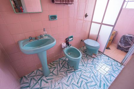 Casa à venda com 360m², 4 quartos e 2 vagassuite