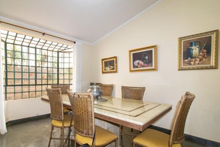 Casa à venda com 232m², 4 quartos e 4 vagasCozinha