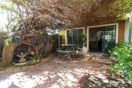 Casa à venda com 232m², 4 quartos e 4 vagasÁrea externa