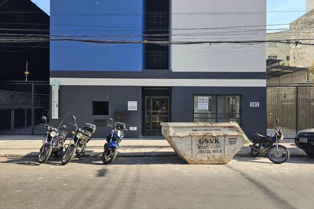 Apartamento para alugar com 2422m², 1 quarto e sem vagaFachada