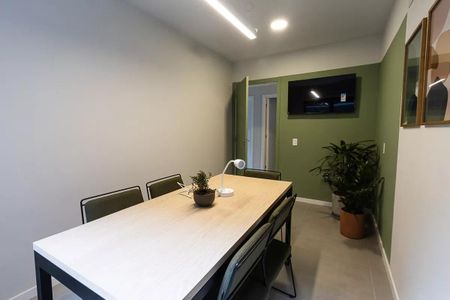 Apartamento para alugar com 2422m², 1 quarto e sem vagaCoworking