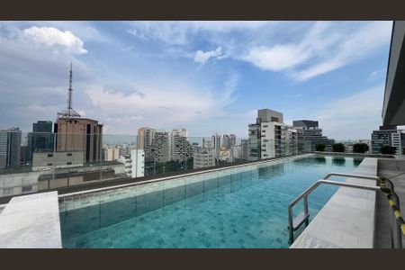 Studio para alugar com 33m², 1 quarto e sem vaga Studio para alugar com 33m², 1 quarto e sem vagaPiscina