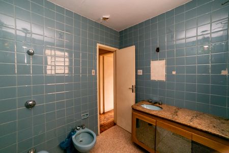 Apartamento à venda com 124m², 3 quartos e 1 vaga Apartamento à venda com 124m², 3 quartos e 1 vagaBanheiro Social