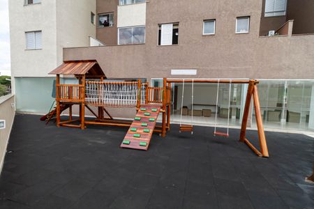 Apartamento à venda com 76m², 3 quartos e 2 vagas Apartamento à venda com 76m², 3 quartos e 2 vagasÁrea comum - Playground
