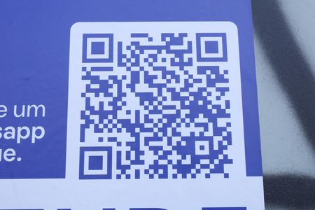 Apartamento à venda com 61m², 3 quartos e 1 vagaPlaca instalada em porta na fachada do condomínio - Código da placa: IYJT-48