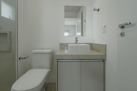 Apartamento para alugar com 81m², 2 quartos e 1 vaga Apartamento para alugar com 81m², 2 quartos e 1 vagaBanheiro da Suíte 2