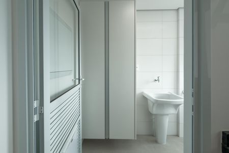 Apartamento para alugar com 81m², 2 quartos e 1 vaga Apartamento para alugar com 81m², 2 quartos e 1 vagaÁrea de Serviço