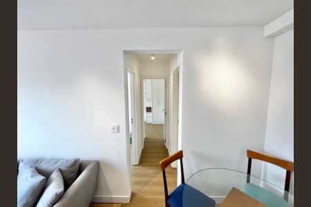 Apartamento para alugar com 43m², 2 quartos e sem vaga Apartamento para alugar com 43m², 2 quartos e sem vagaCorredor