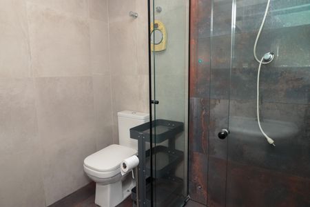 Apartamento à venda com 80m², 2 quartos e 1 vaga Apartamento à venda com 80m², 2 quartos e 1 vagaBanheiro