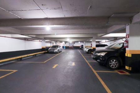 Apartamento à venda com 80m², 2 quartos e 1 vaga Apartamento à venda com 80m², 2 quartos e 1 vagaGaragem