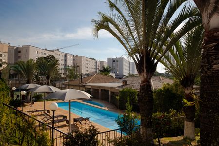 Apartamento para alugar com 86m², 2 quartos e 2 vagas Apartamento para alugar com 86m², 2 quartos e 2 vagasÁrea comum - Piscina