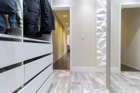 Casa à venda com 176m², 3 quartos e 3 vagas Casa à venda com 176m², 3 quartos e 3 vagasCloset