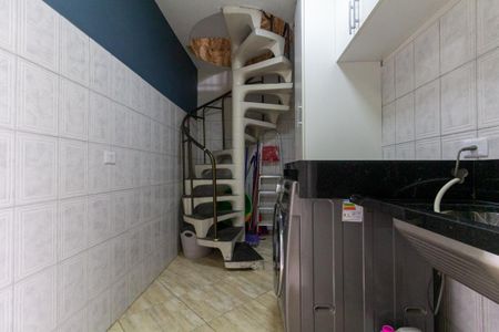 Casa à venda com 176m², 3 quartos e 3 vagas Casa à venda com 176m², 3 quartos e 3 vagasÁrea de Serviço