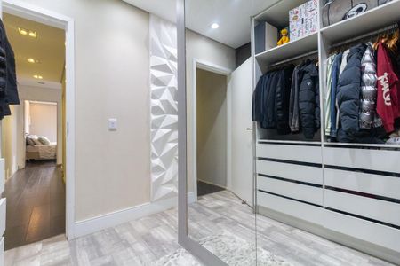 Casa à venda com 176m², 3 quartos e 3 vagas Casa à venda com 176m², 3 quartos e 3 vagasCloset