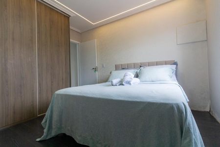 Casa à venda com 176m², 3 quartos e 3 vagas Casa à venda com 176m², 3 quartos e 3 vagasQuarto 1