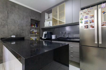 Casa à venda com 176m², 3 quartos e 3 vagas Casa à venda com 176m², 3 quartos e 3 vagasCozinha