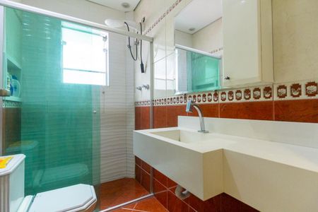 Casa à venda com 176m², 3 quartos e 3 vagas Casa à venda com 176m², 3 quartos e 3 vagasBanheiro 2