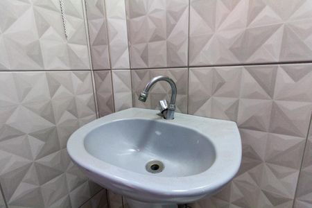 Casa à venda com 176m², 3 quartos e 3 vagas Casa à venda com 176m², 3 quartos e 3 vagasLavabo 2